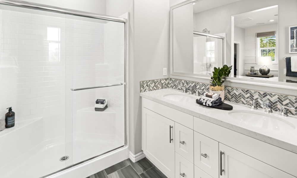 Primary bath finishes at Mayfield in Glendora